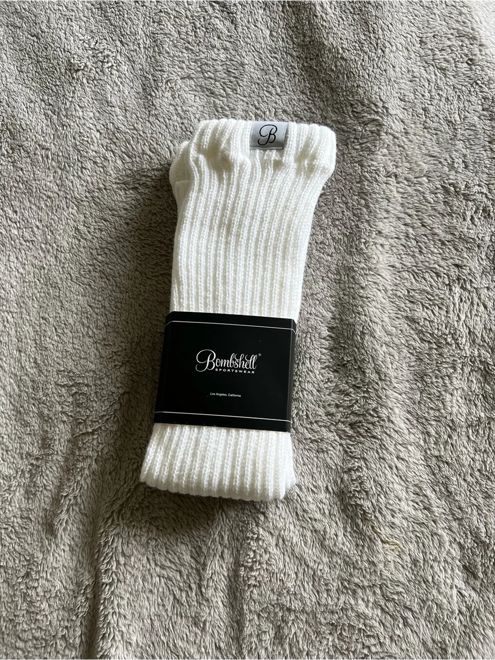 NEW! Bombshell Sportswear White Scrunch Leg Warmer socks